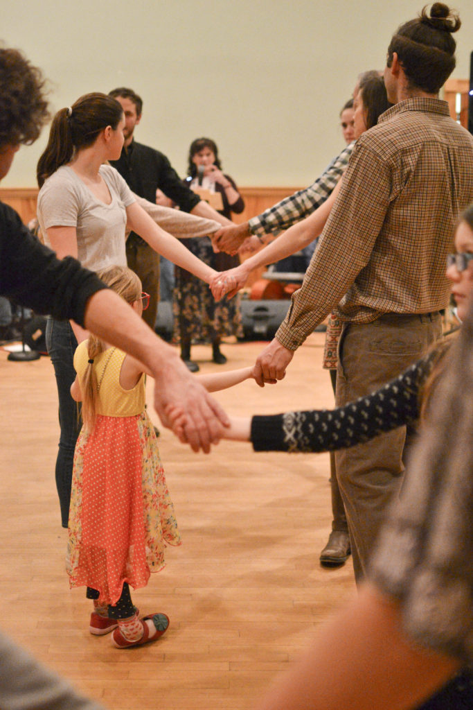 contra-dances-barnarts-center-for-the-arts